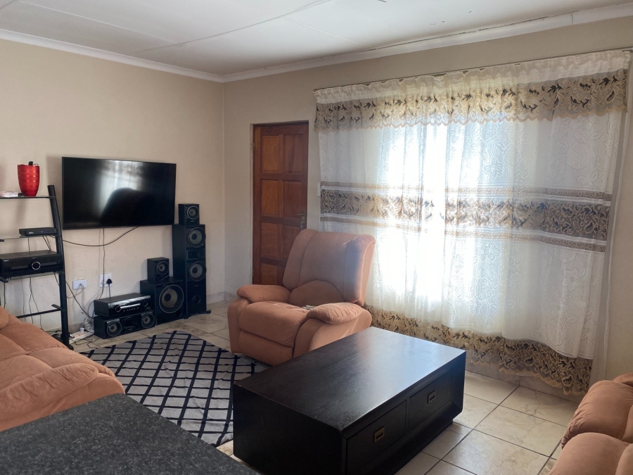 3 Bedroom Property for Sale in Waterval East North West